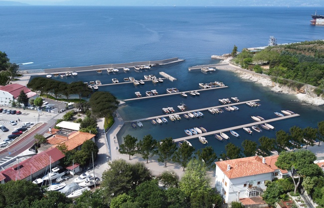 Rekonstrukcija luke otvorene za javni promet županijskog značaja Kostrena, bazen Žurkovo